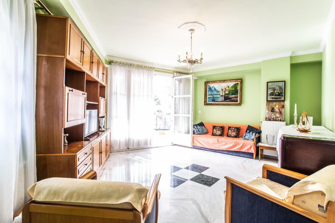 Apartment In Kalamaria เทสซาโลนิกิ ภายนอก รูปภาพ