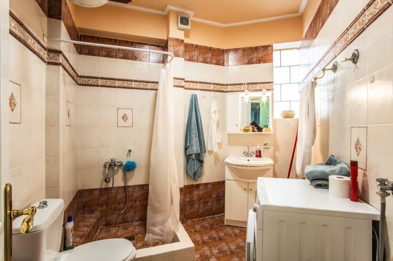 Apartment In Kalamaria เทสซาโลนิกิ ภายนอก รูปภาพ