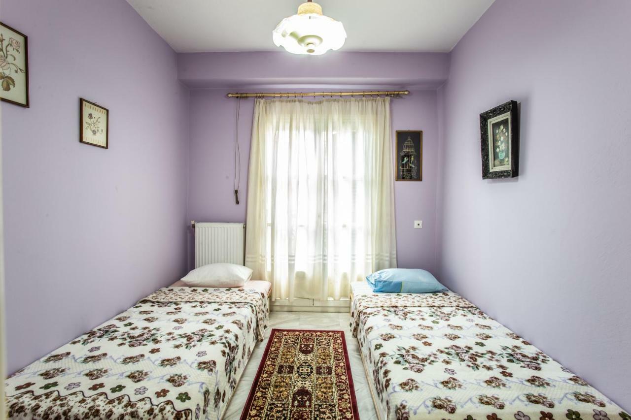 Apartment In Kalamaria เทสซาโลนิกิ ภายนอก รูปภาพ