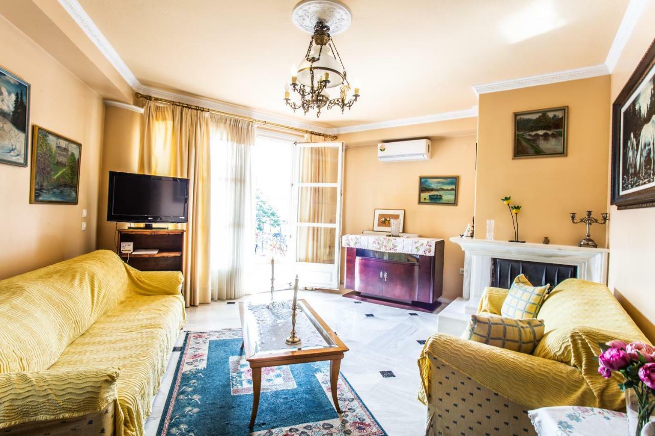 Apartment In Kalamaria เทสซาโลนิกิ ภายนอก รูปภาพ