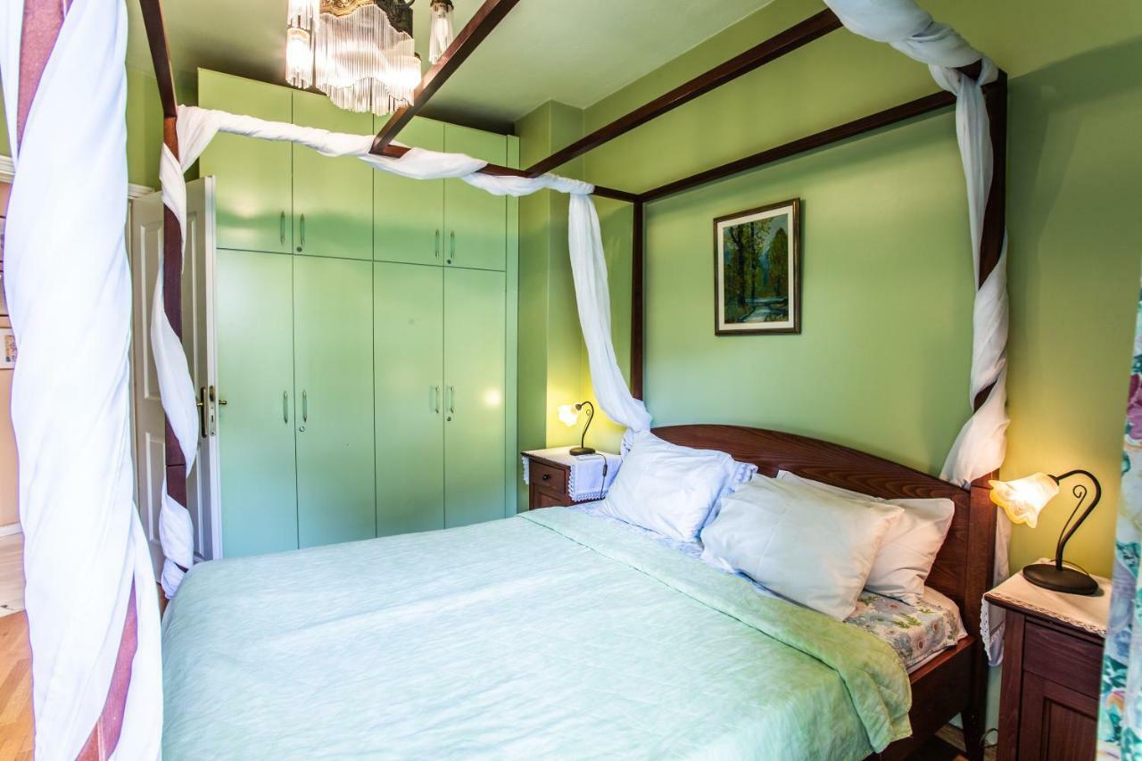 Apartment In Kalamaria เทสซาโลนิกิ ภายนอก รูปภาพ